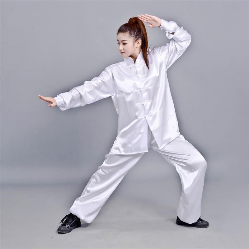 时代变迁下的武术装备革新，最新练功服亮相