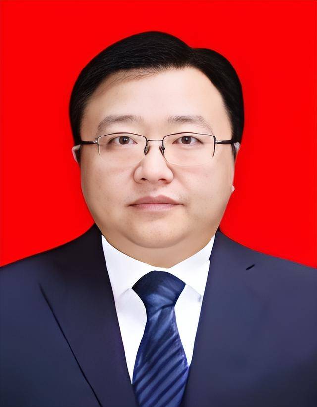 资中县领导调整，新领导上任，温馨日常开启新篇章